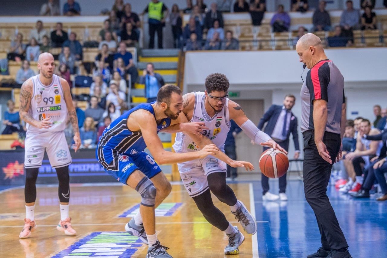 Meglepő vereséget szenvedett az Arconic-Alba Fehérvár kosárlabdacsapata Szegeden